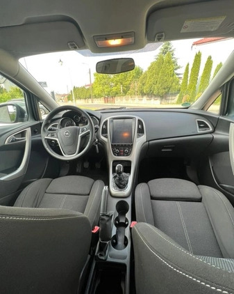 Opel Astra cena 26400 przebieg: 180000, rok produkcji 2010 z Jabłonowo Pomorskie małe 172